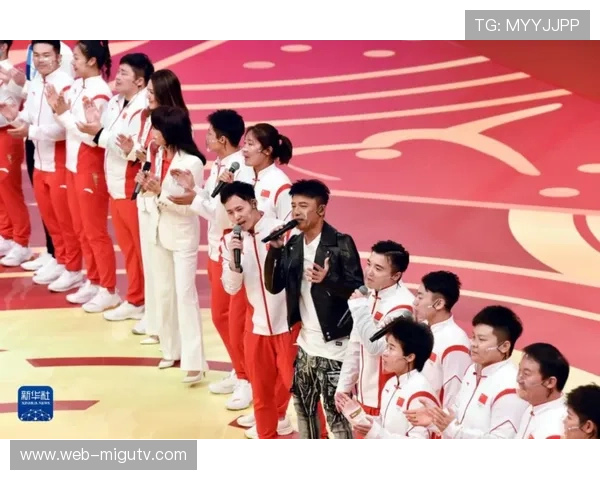 关键对局逆转瞬间，现场观众欢呼声震耳欲聋